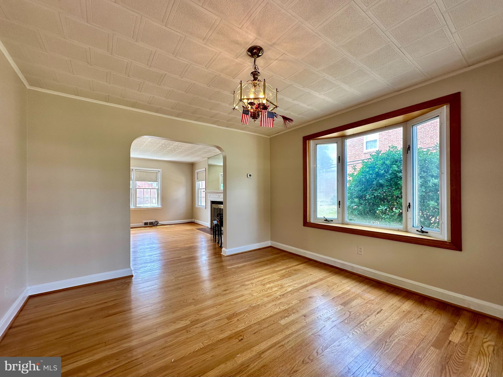 1720 Edgewood Road Towson, MD 21286 - Photo 19 of 50 DR with abundant natural light from bay window