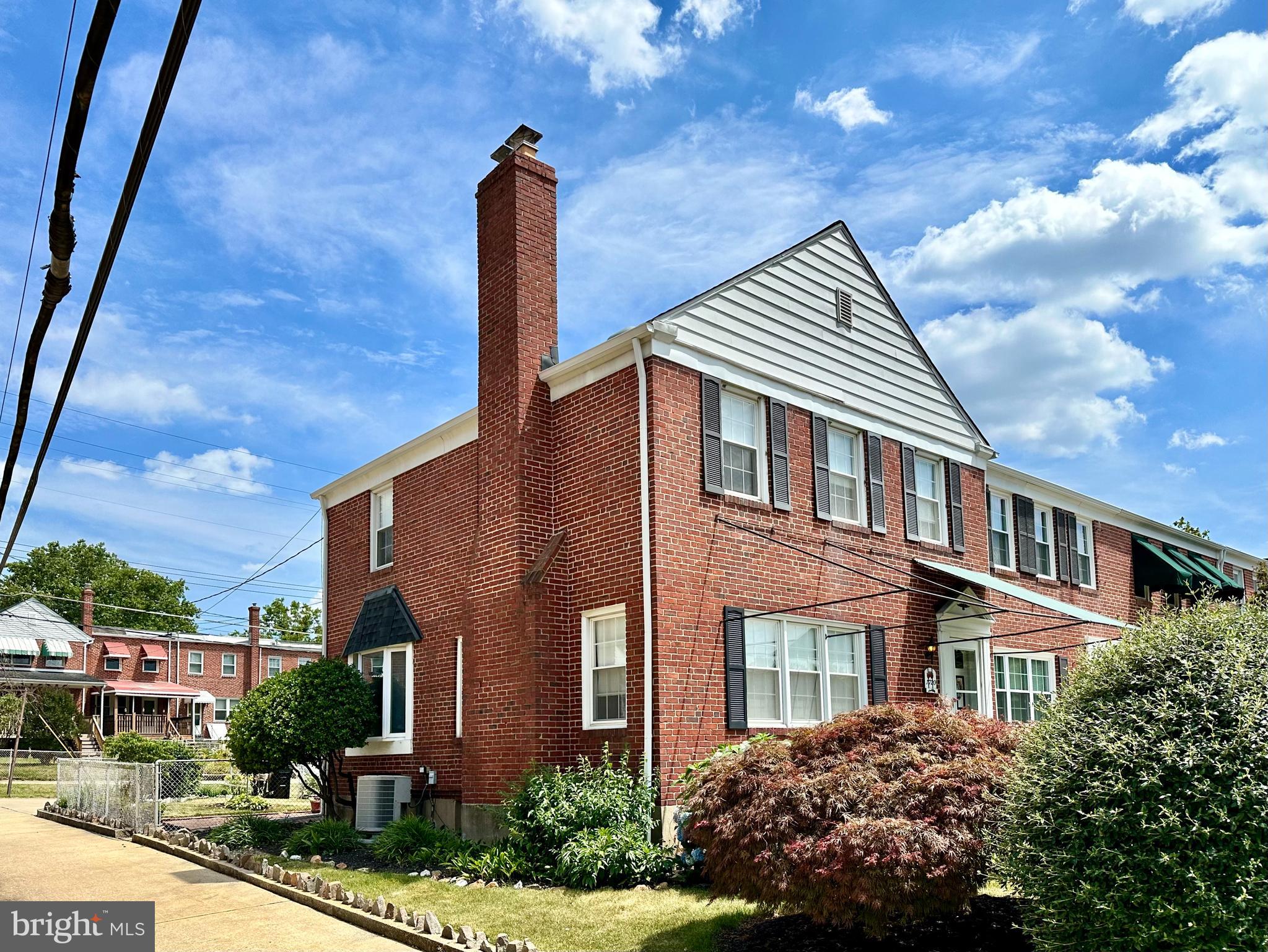 1720 Edgewood Road Towson, MD 21286 - Photo 4 of 50 Larger end unit offers extra space and more light