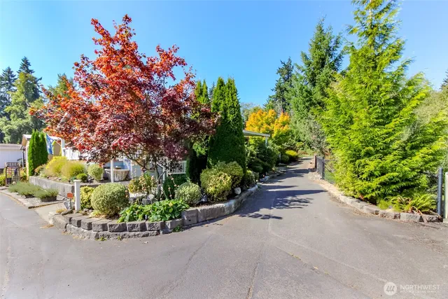 $400,000 | 2101 South 324th Street, Unit 11, Federal Way, WA 98003