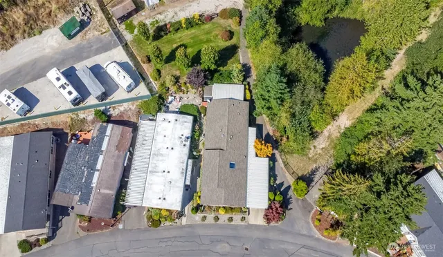 $400,000 | 2101 South 324th Street, Unit 11, Federal Way, WA 98003