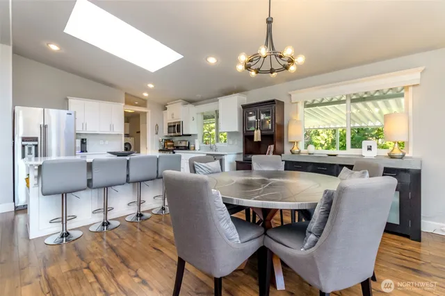 $400,000 | 2101 South 324th Street, Unit 11, Federal Way, WA 98003