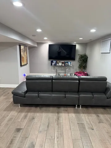 $3,000 | 1216 West 95th Place, Chicago, IL 60643