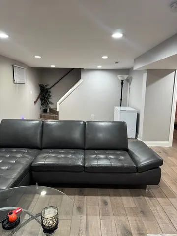 $3,000 | 1216 West 95th Place, Chicago, IL 60643