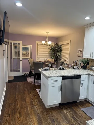 $3,000 | 1216 West 95th Place, Chicago, IL 60643