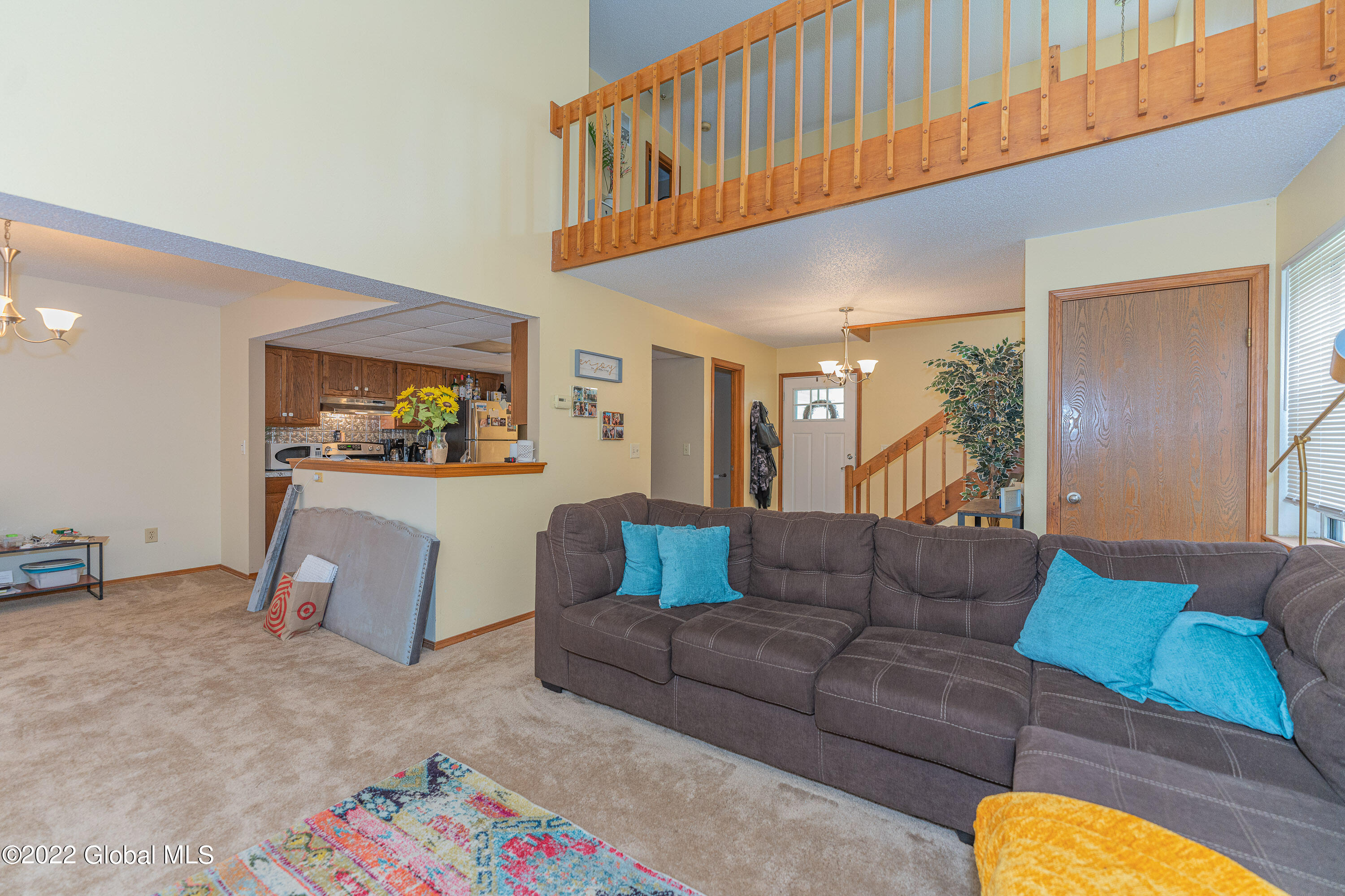 21 Heyden Road Troy, NY 12180 - Photo 8 of 31 2 Livingroom 4