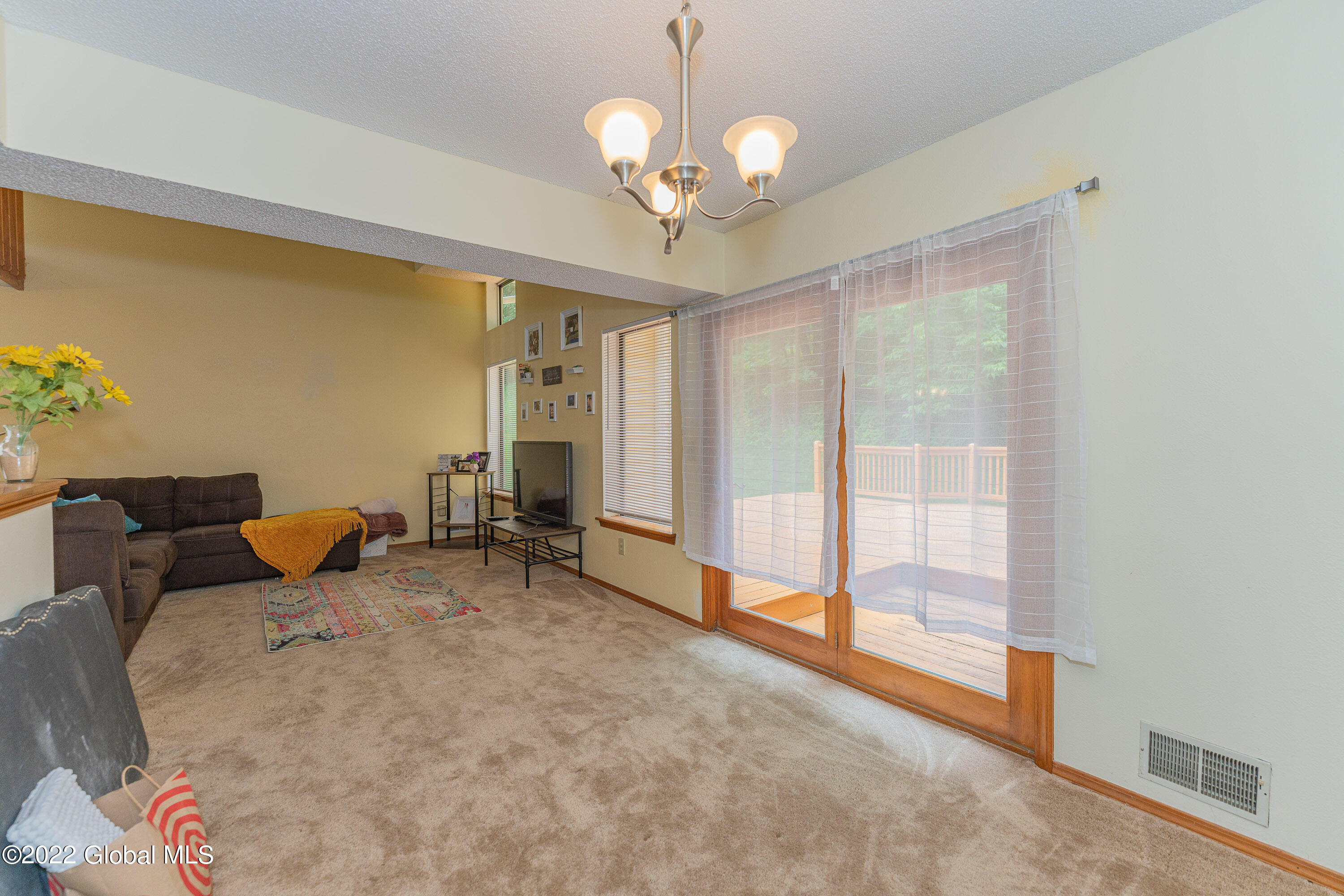 21 Heyden Road Troy, NY 12180 - Photo 9 of 31 3 Diningroom 1