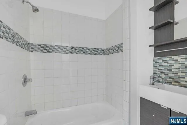 $1,650,000 | 372 Summit Avenue, Jersey City, NJ 07306