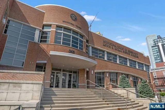 $1,650,000 | 372 Summit Avenue, Jersey City, NJ 07306