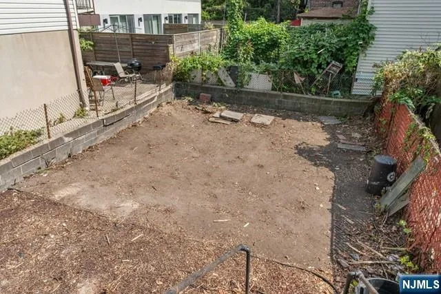 $1,650,000 | 372 Summit Avenue, Jersey City, NJ 07306