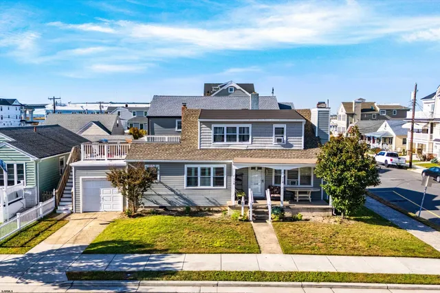 a view of a house with swimming pool