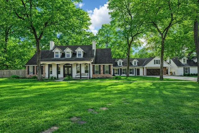 $975,000 | 27118 Holly Lord, Magnolia, TX 77355