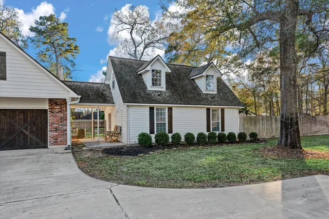 $975,000 | 27118 Holly Lord, Magnolia, TX 77355