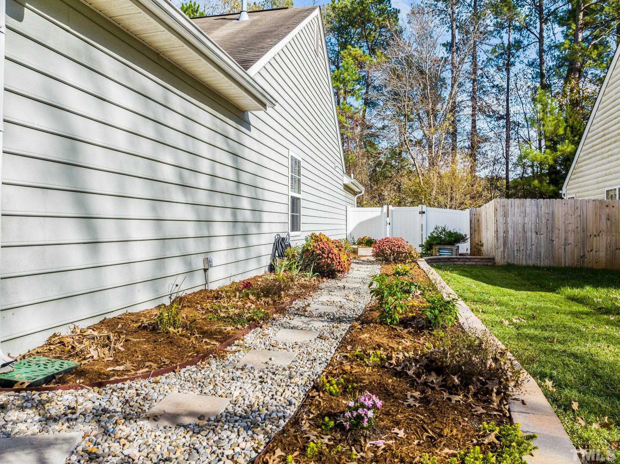 15 Pendleton Court Durham, NC 27713 - Photo 3 of 50 Gallery Image 3