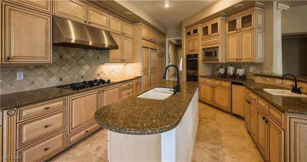 $1,950,000 | 16 VÃa Mira Monte, Henderson, NV 89011