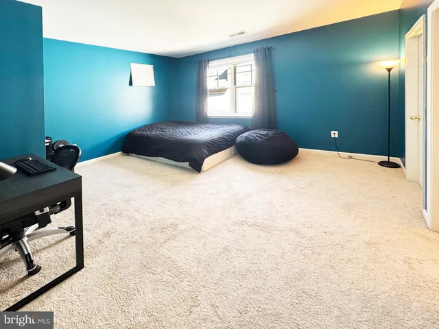 $749,900 | 17571 Lethridge Circle, Round Hill, VA 20141