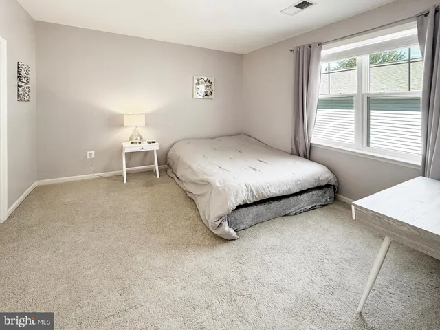 $749,900 | 17571 Lethridge Circle, Round Hill, VA 20141