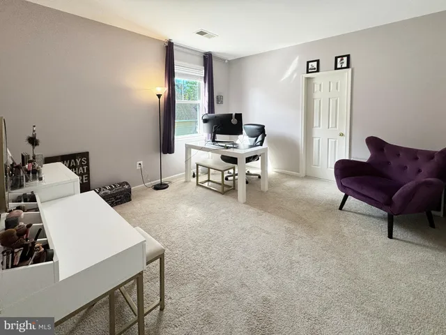 $749,900 | 17571 Lethridge Circle, Round Hill, VA 20141