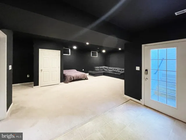 $749,900 | 17571 Lethridge Circle, Round Hill, VA 20141