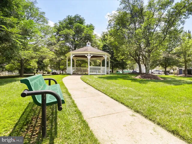 $749,900 | 17571 Lethridge Circle, Round Hill, VA 20141