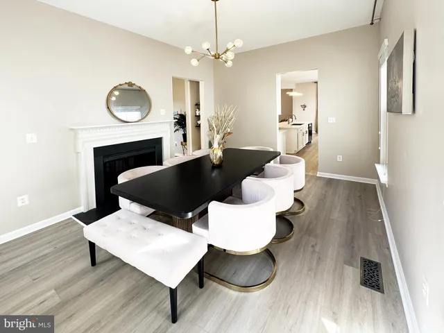 $749,900 | 17571 Lethridge Circle, Round Hill, VA 20141