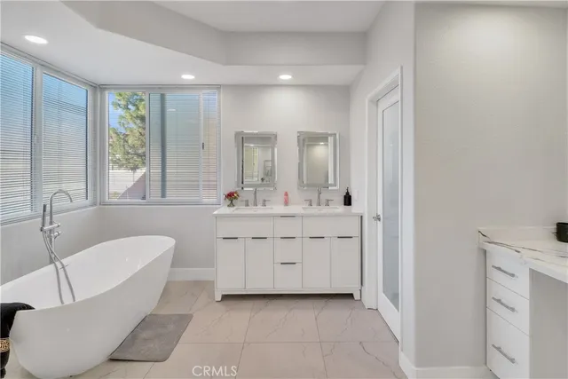 $779,888 | 21540 Calle Monaco, Moreno Valley, CA 92557