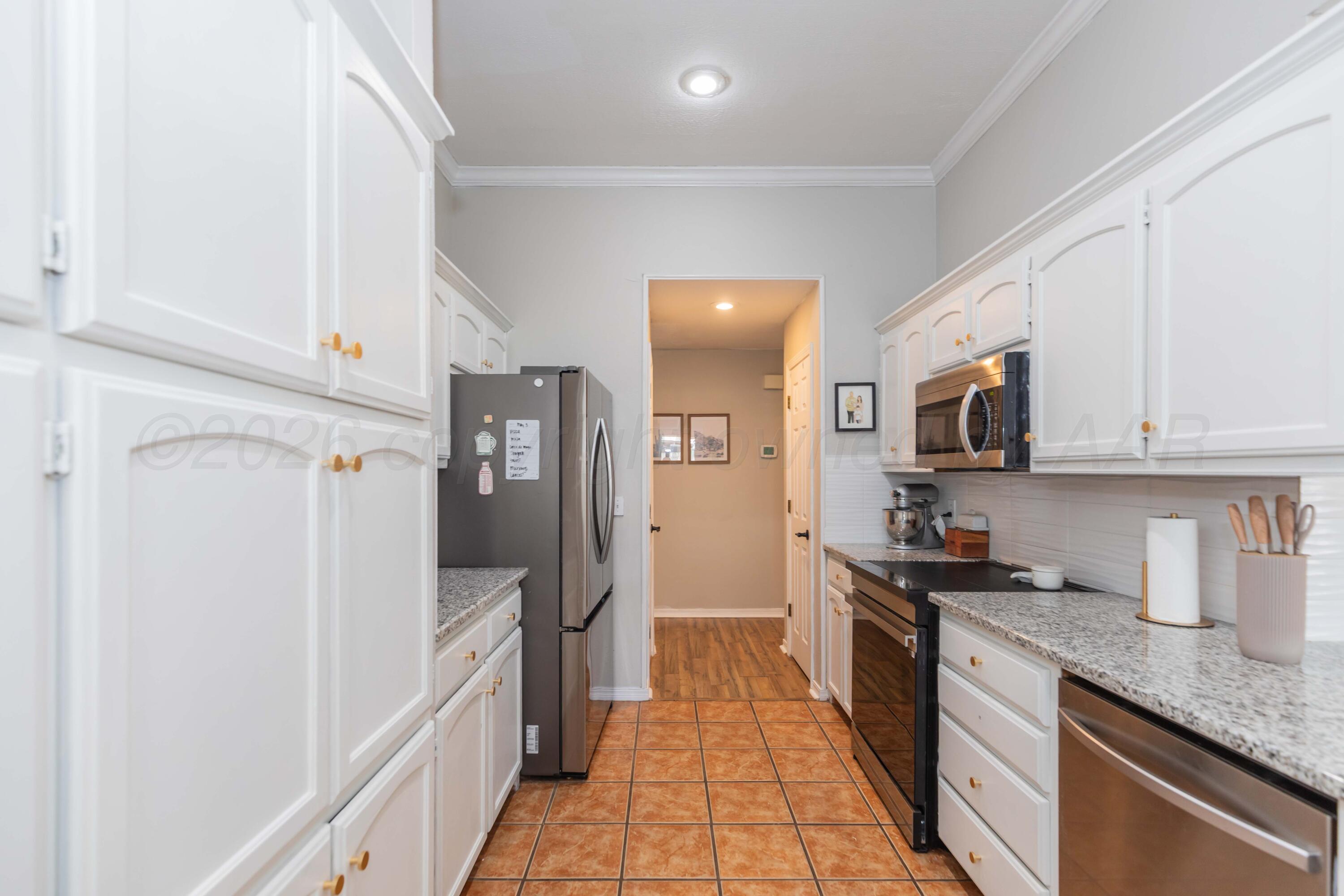 3422 Reeder Drive Amarillo, TX 79119 - Photo 13 of 41 KITCHEN VIEW 1