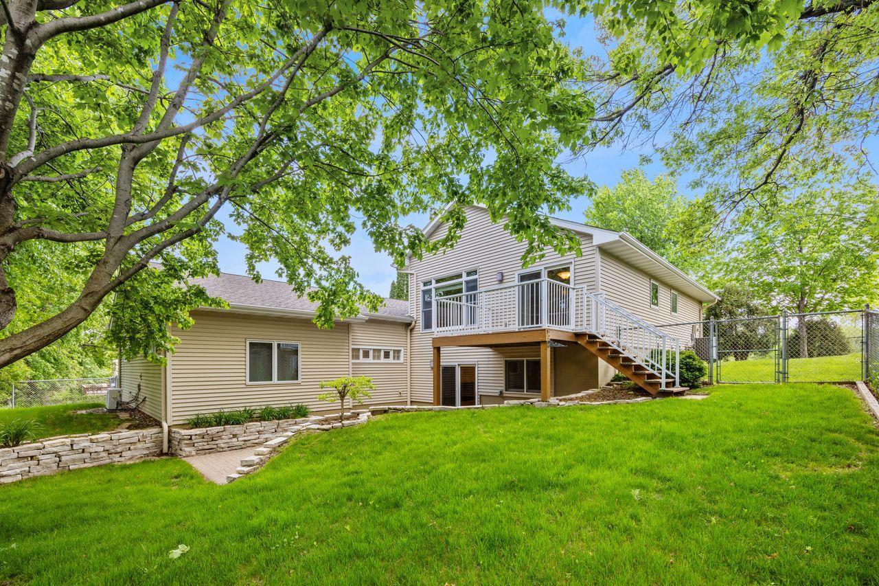 561 Gramsie Road Shoreview, MN 55126 - Photo 23 of 41 Gallery Image 23