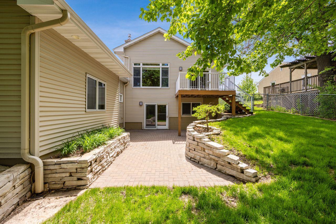 561 Gramsie Road Shoreview, MN 55126 - Photo 30 of 41 Gallery Image 30