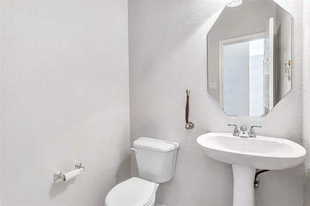 $575,000 | 1303 Hillcrest Drive, Allen, TX 75002