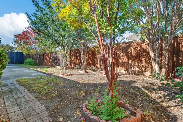 $575,000 | 1303 Hillcrest Drive, Allen, TX 75002