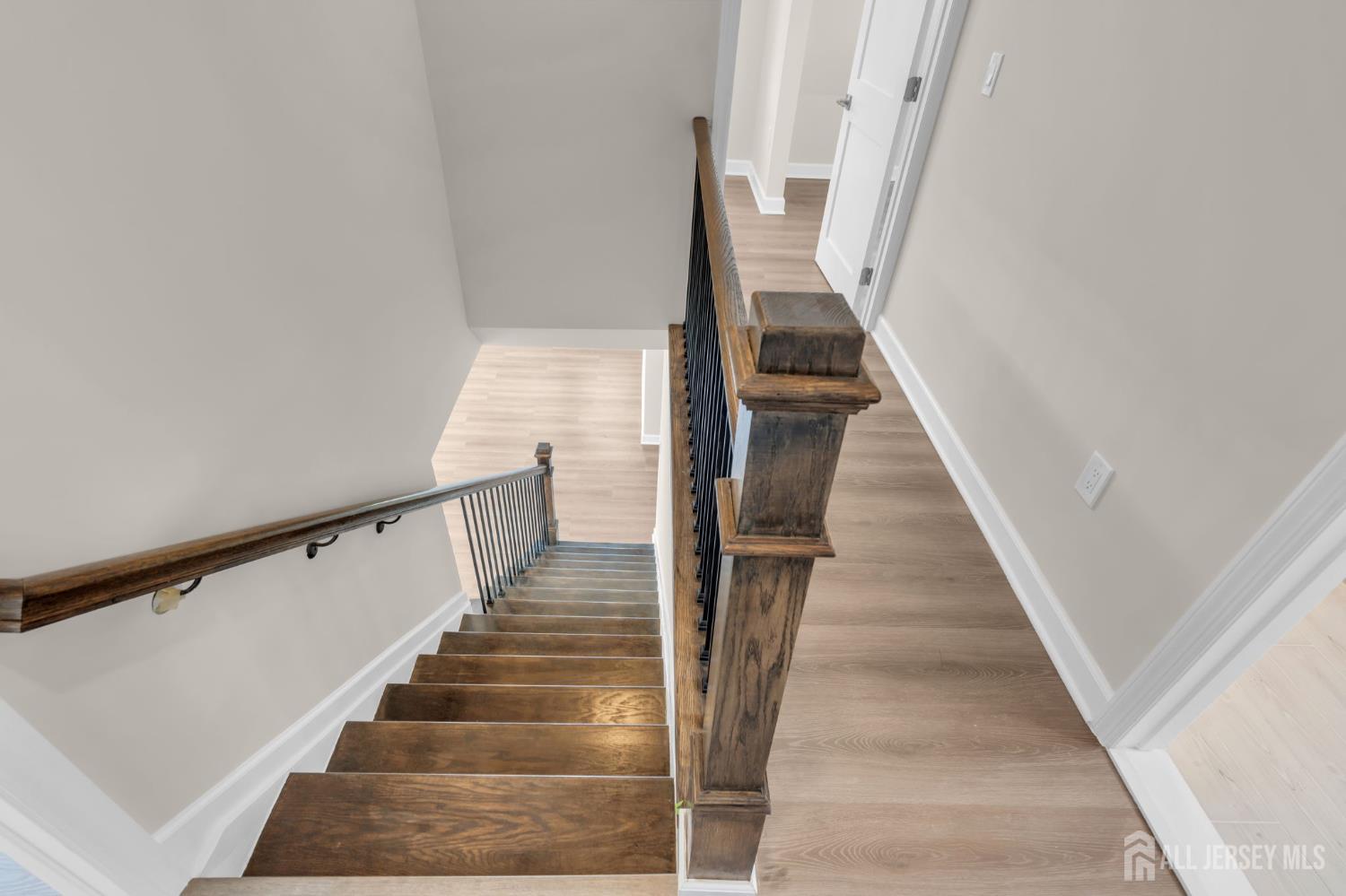 21 Market Street Edison, NJ 08817 - Photo 15 of 45