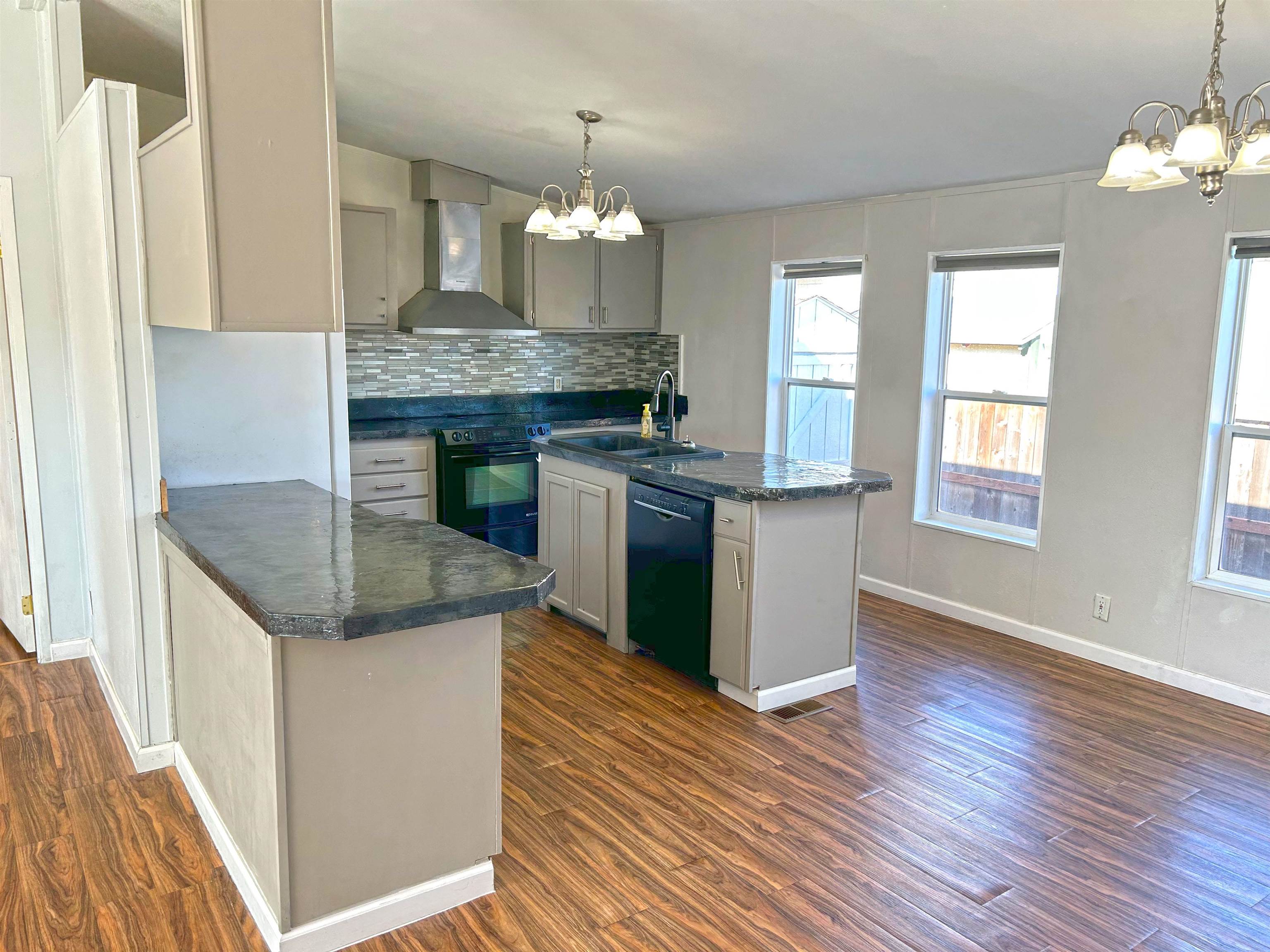 10510 West Richland Road, Unit 28 Cheney, WA 99004 - Photo 5 of 25