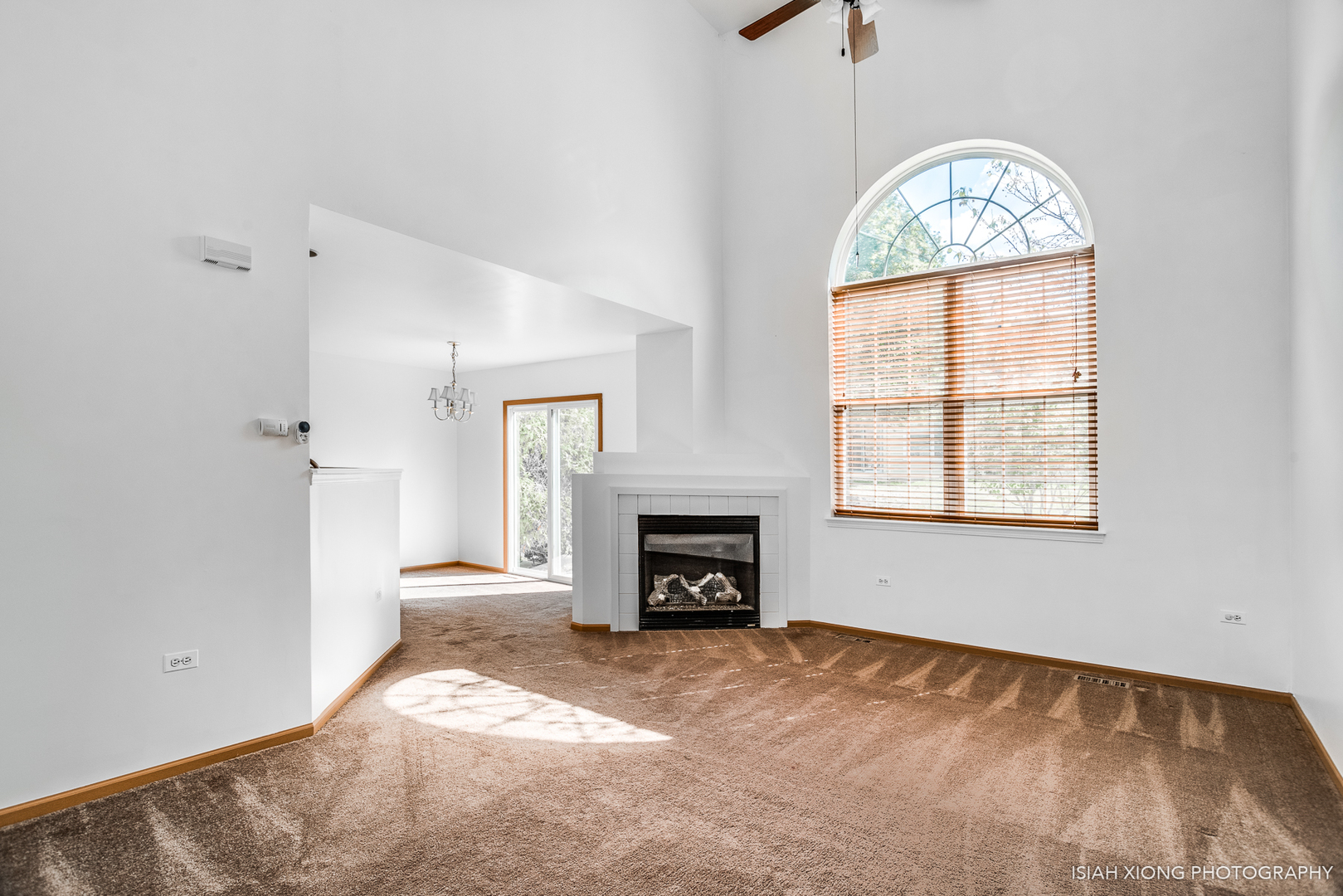 47 Rolling Oaks Road, Unit E Sugar Grove, IL 60554 - Photo 3 of 24 Gallery Image 3