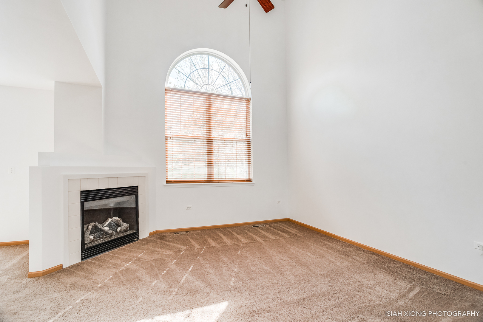 47 Rolling Oaks Road, Unit E Sugar Grove, IL 60554 - Photo 4 of 24 Gallery Image 4