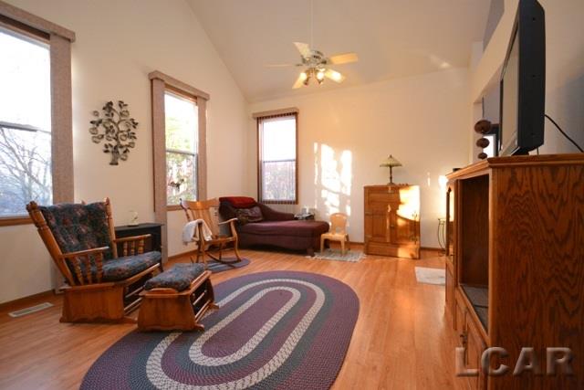 6615 Pocklington Road Britton, MI 49229 - Photo 4 of 41 31307749-3.JPG