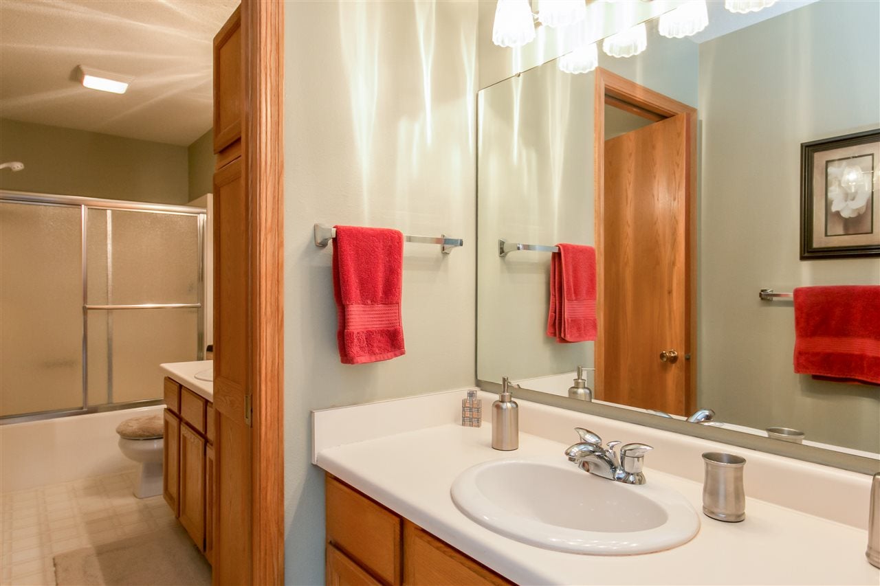 2640 Walden Road Iowa City, IA 52246 - Photo 13 of 25 Gallery Image 13