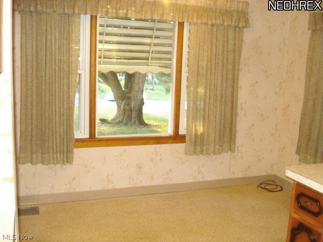 9893 Ridge Road North Royalton, OH 44133 - Photo 8 of 25 Eat-in Kitchen
