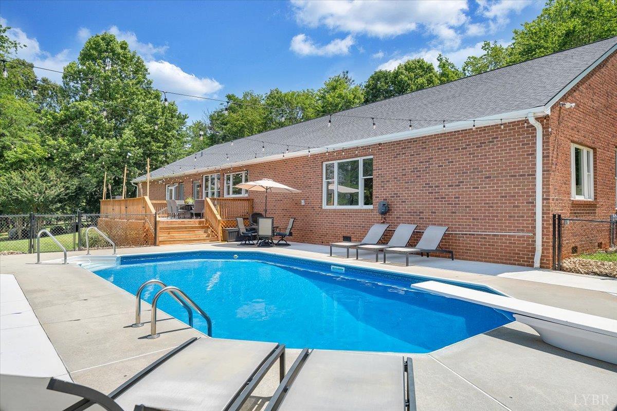 439 Wiggington Road Lynchburg, VA 24501 - Photo 8 of 89 Gallery Image 8