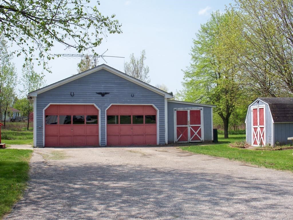 883 Plains Road Pittsford, VT 05763 - Photo 4 of 24