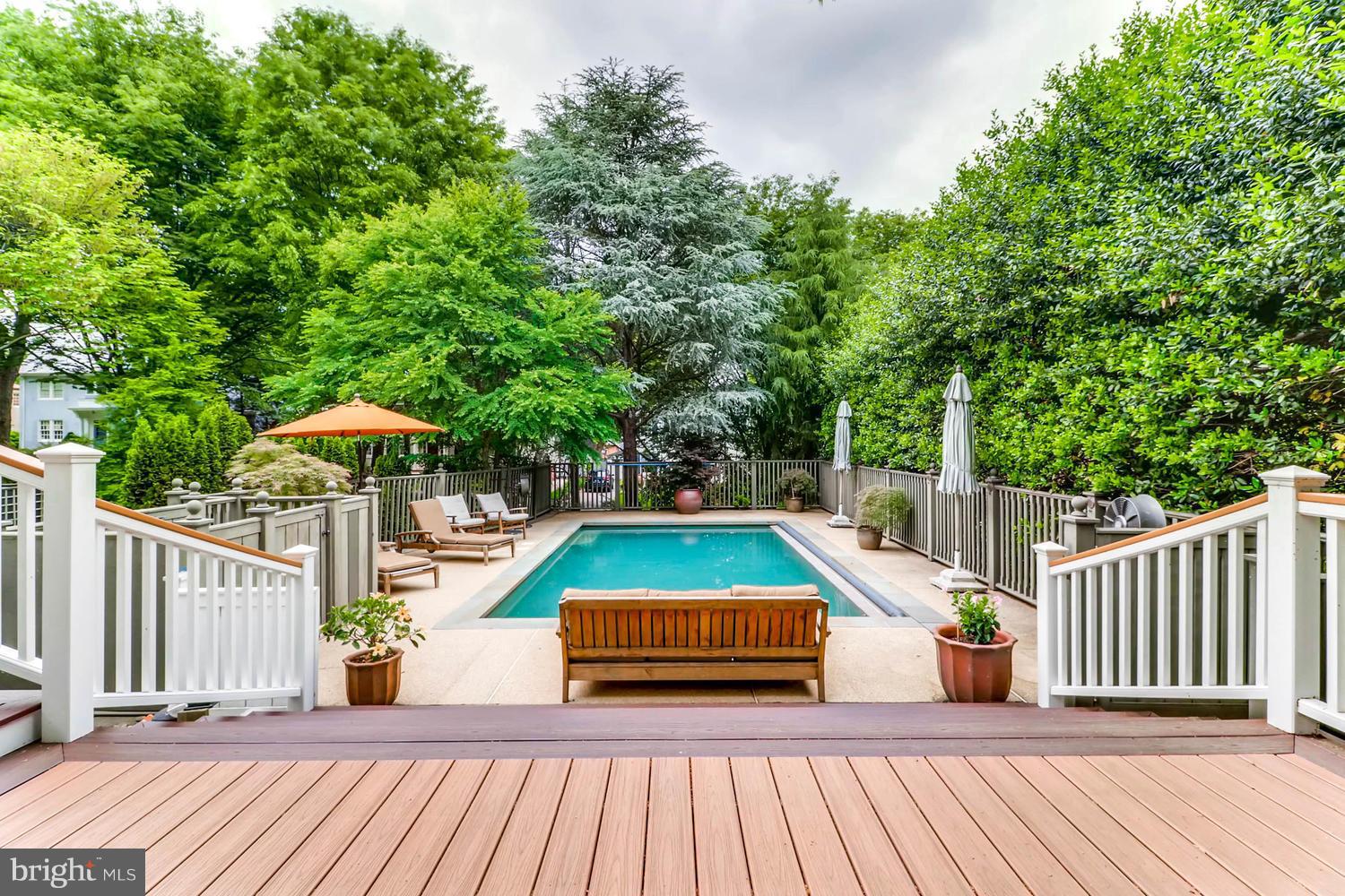 301 Somerset Road Baltimore, MD 21210 - Photo 29 of 30 a view of outdoor space yard deck patio and deck