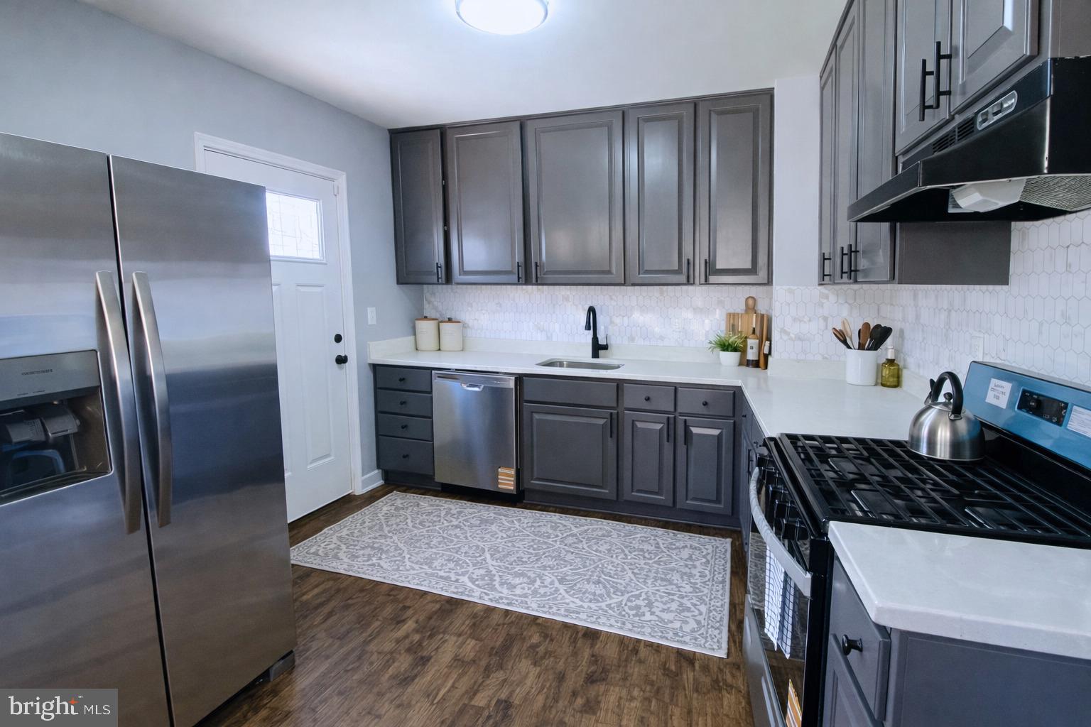 9407 Colesville Road Silver Spring, MD 20901 - Photo 10 of 43