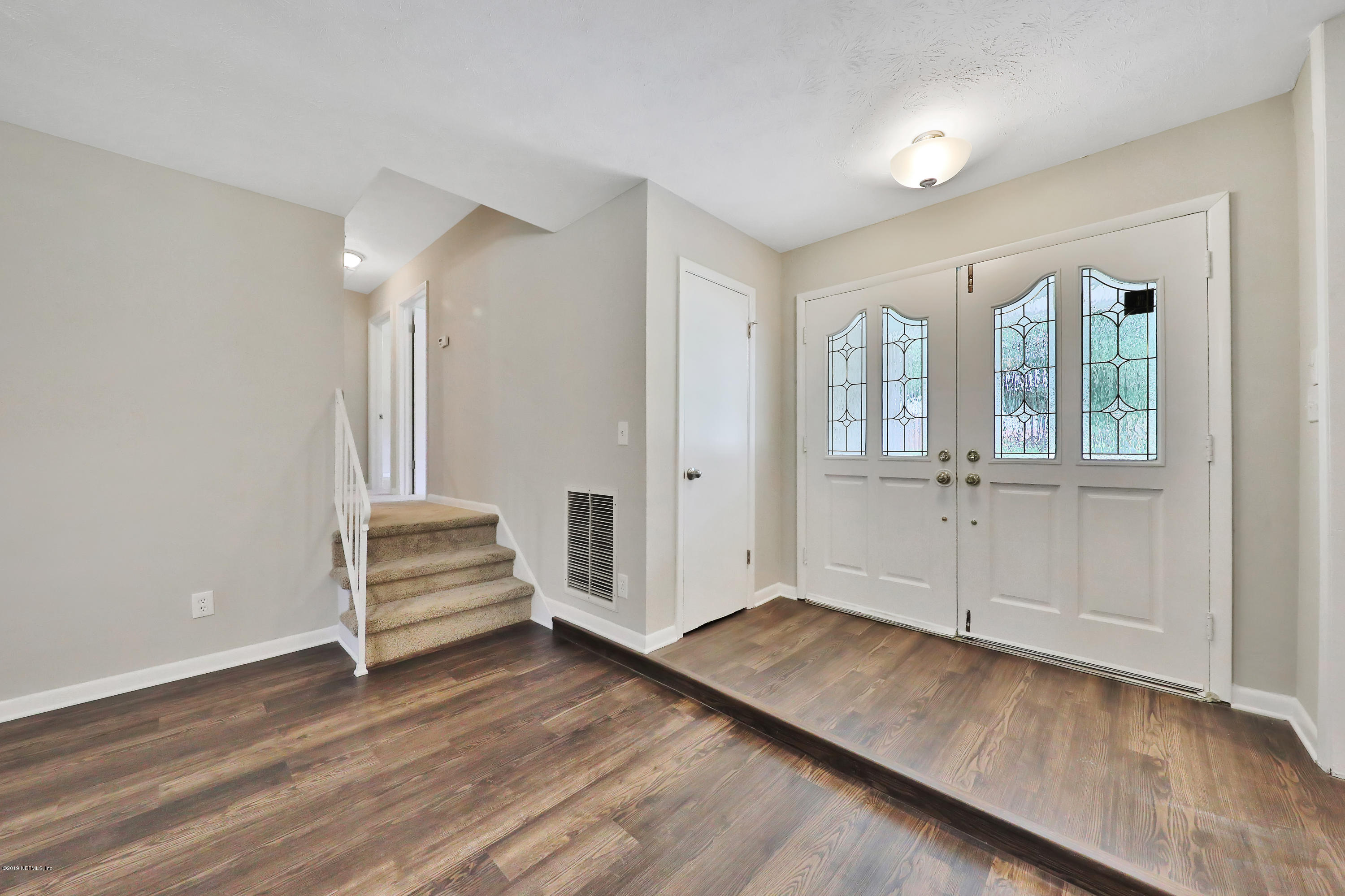 10423 Villanova Road Jacksonville, FL 32218 - Photo 2 of 22 1R4A4859