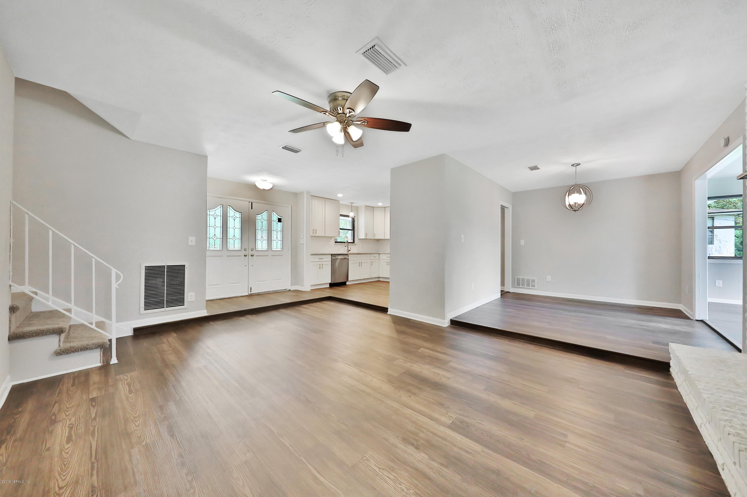 10423 Villanova Road Jacksonville, FL 32218 - Photo 3 of 22 1R4A4865