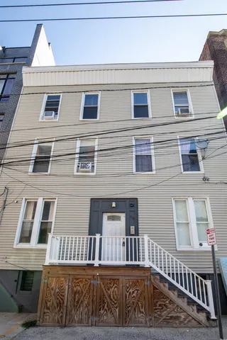 $2,100 | 60 Newkirk Street, Unit 1L, Jersey City, NJ 07306