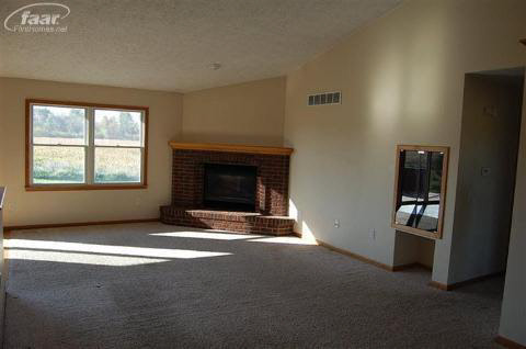 10826 Cole Road Byron, MI 48418 - Photo 6 of 7 20208848-5.JPG