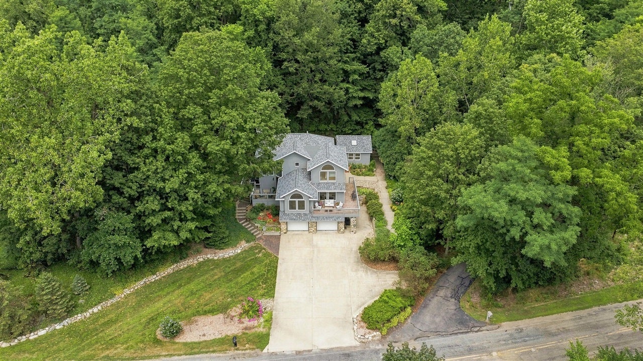 677 Tuttle Road Baroda, MI 49101 - Photo 54 of 63 Gallery Image 54