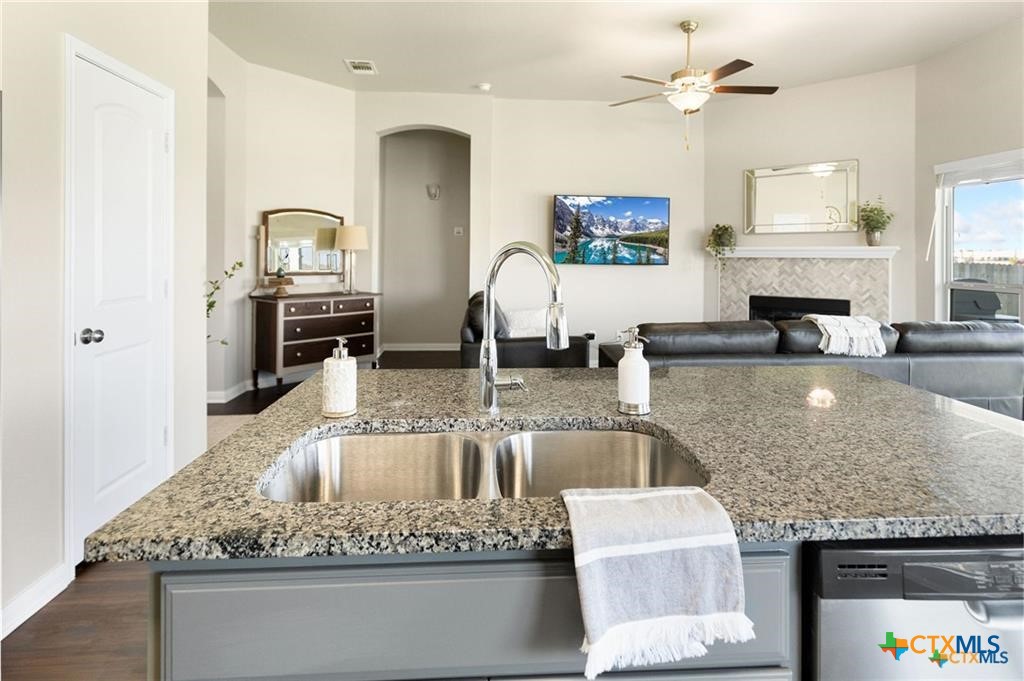 3002 Clevelander Drive Temple, TX 76504 - Photo 12 of 33 Kitchen to Living Room