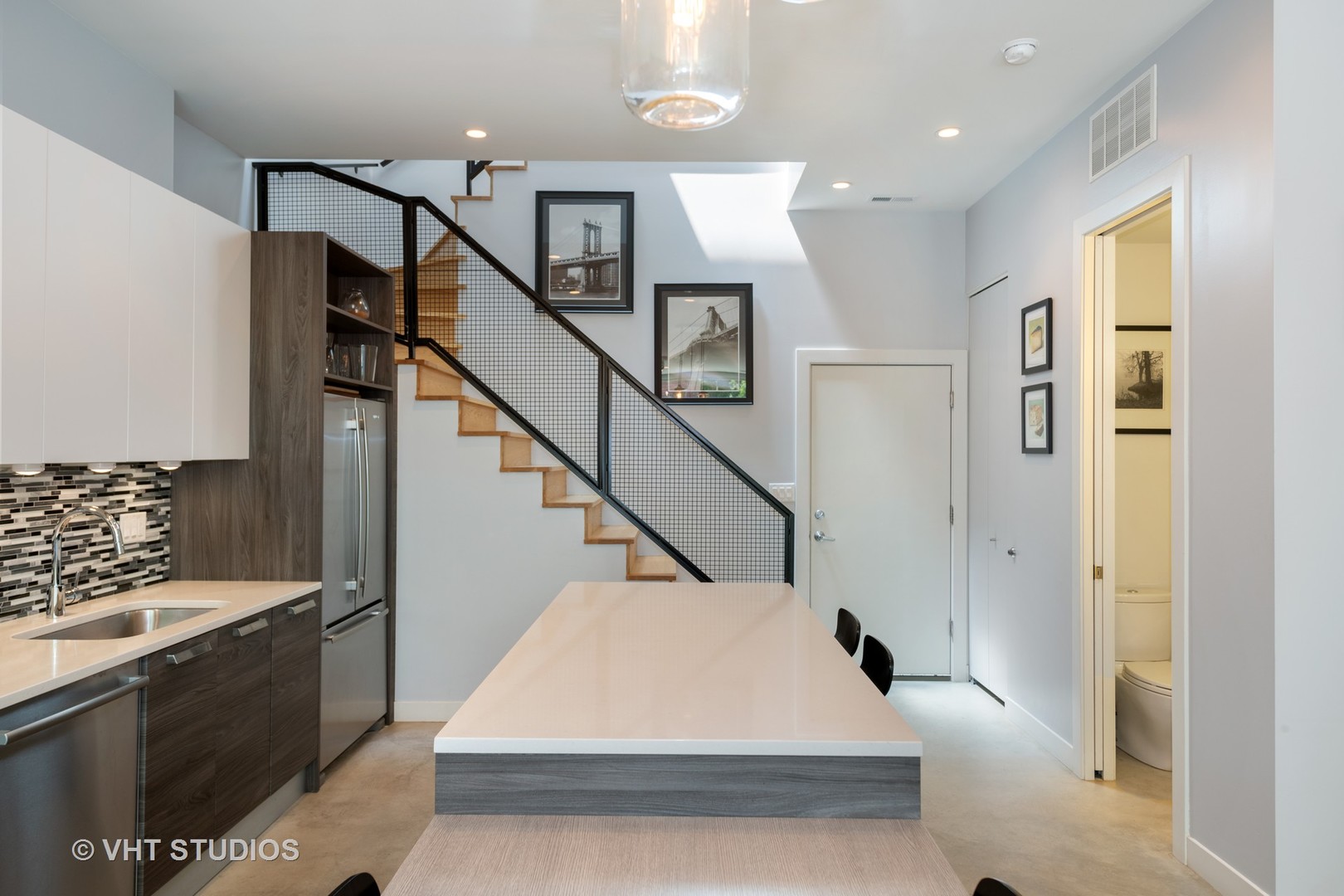 4832 North Clark Street, Unit 117 Chicago, IL 60640 - Photo 6 of 13 a view of entryway and hall