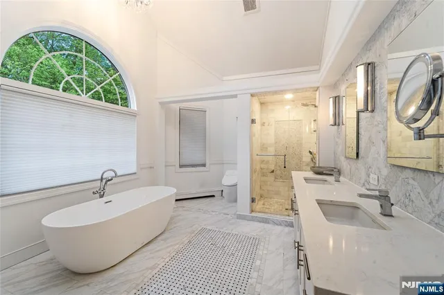 $2,550,000 | 54 Mohawk Avenue, Norwood, NJ 07648