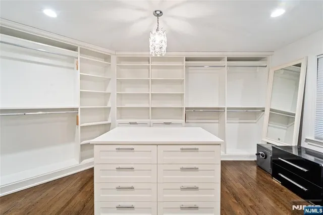 $2,550,000 | 54 Mohawk Avenue, Norwood, NJ 07648